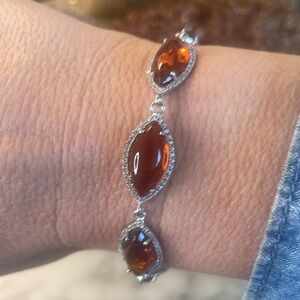 Amber gemstone 925 sterling silver bracelet in size 7-7.5 “